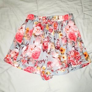 Show Me Your Mumu  Floral Skirt/shorts Small